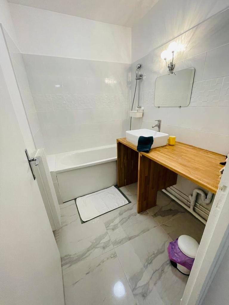 Appartement Bastille - Voltaire - Saint Paul - Centre De Paris - 5 Pers Kültér fotó